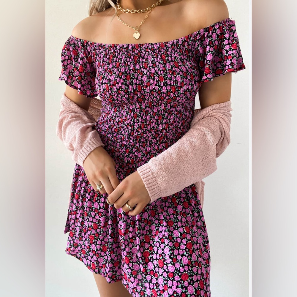Lulus SUCH A DARLING Pink Floral Smocked Off The Shoulder Rayon Dress Size Small